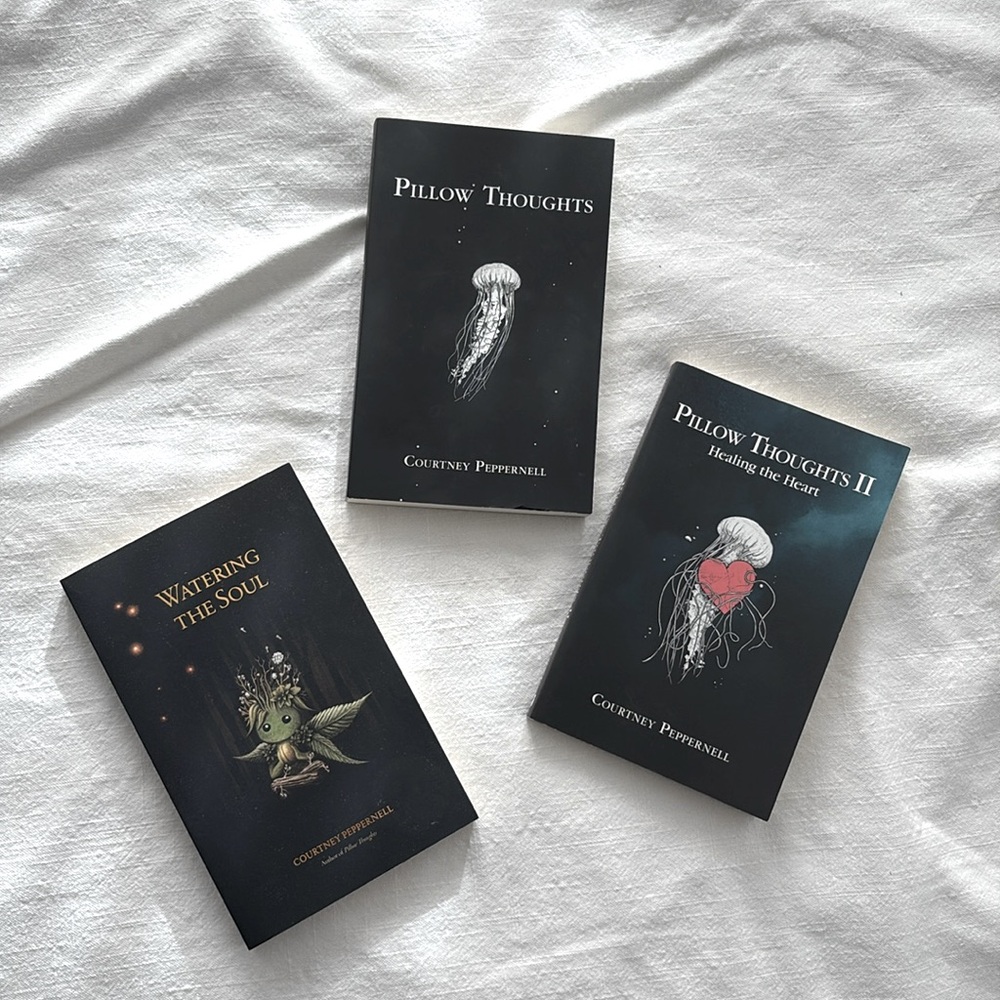 Pillow Thoughts Books | Courtney Peppernell